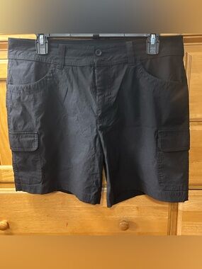 Eddie Bauer Women's Nylon Blend Summer Trail Shorts in Black Size 10, EUC